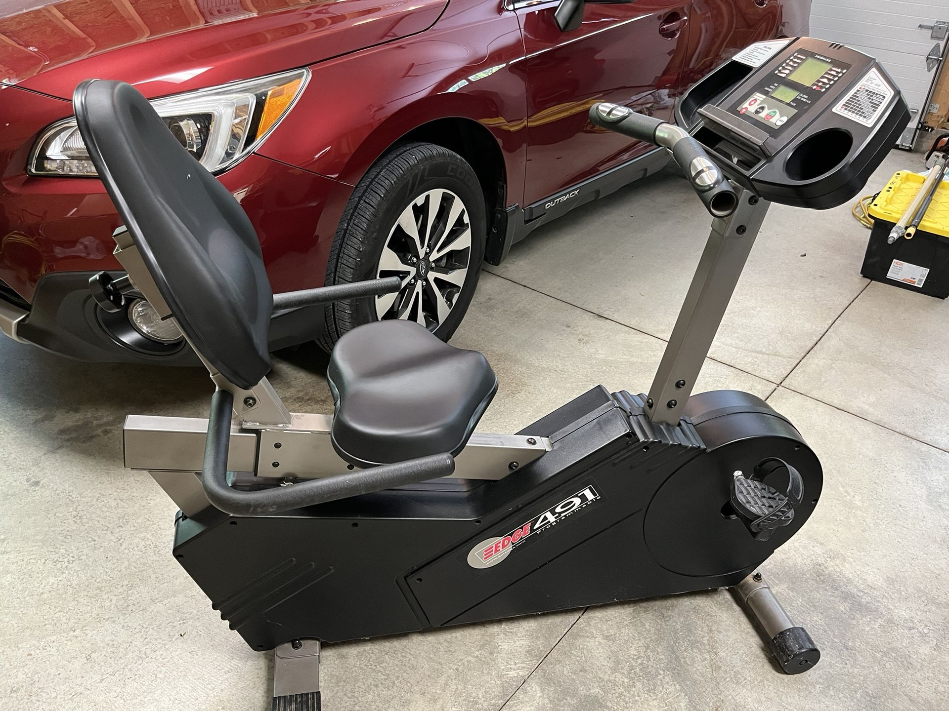 Edge menor 491 Recumbent Exercise Bike