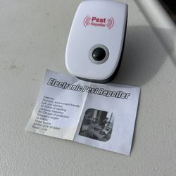 Brand New Plug-In Electronic Insect Repeller.