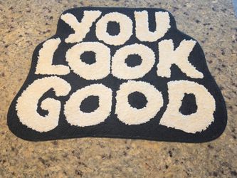 You Look Good Mat - Rug Black and White