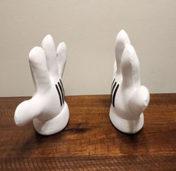 Cartoon gloves