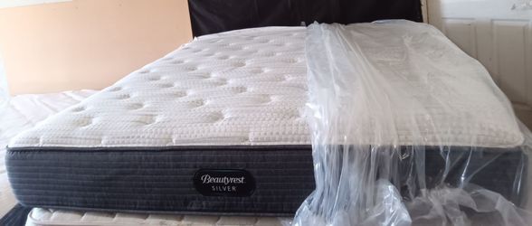 King Size Mattress (Colchón King Size)