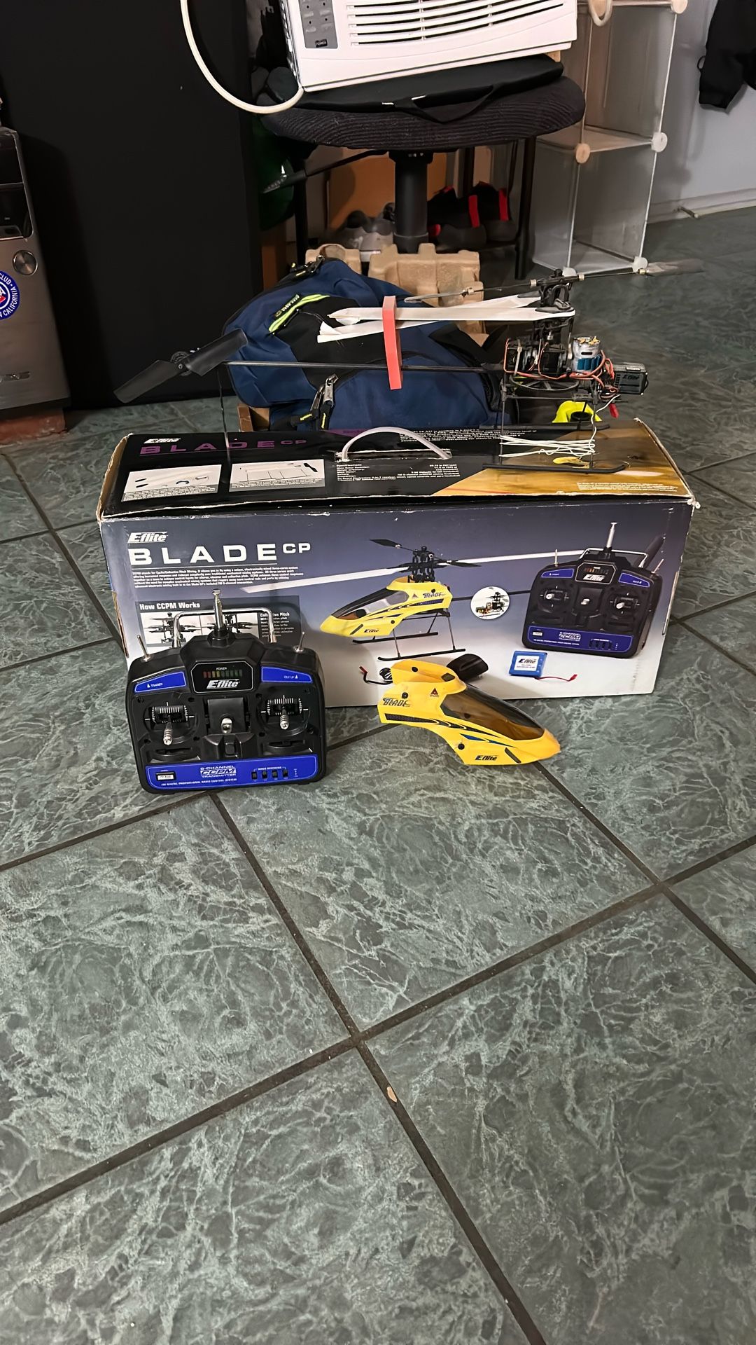 Vintage E-Flite Blade CP Ready-To-Fly 6 Channel Helicopter w Remote
