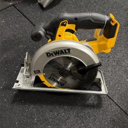 DEWALT DCS565BR 20V MAX BL 6-1/2" Circular Saw (Tool Only)