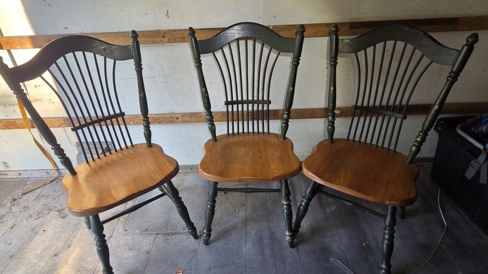 3 Cochrane Windsor Dining Chairs – Solid Wood Rustic Farmhouse Vintage