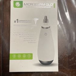 Microderm Glo (Microdermabrasion)