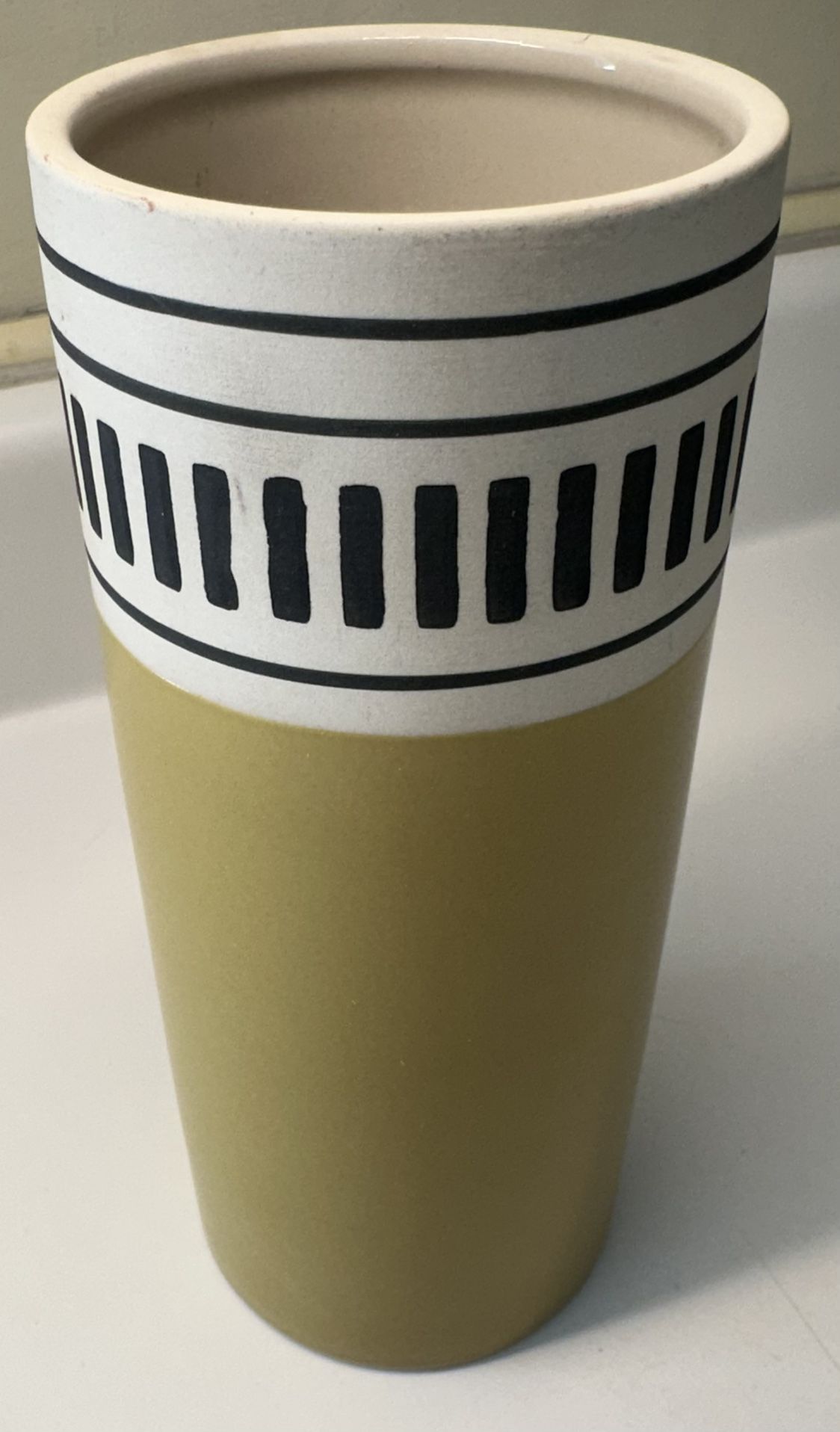 Flower Vase Like New (Classy)