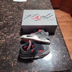 Air Jordan 4 Retro INFARED 