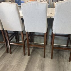 Bar Height (28-33 in)