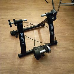 Deuter foldable indoor bike trainer very good condition