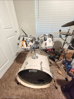 PDP by DW Concept Maple 4-Piece Shell Pack With Chrome Hardware