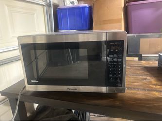 Panasonic Microwave inverter nn sc668s