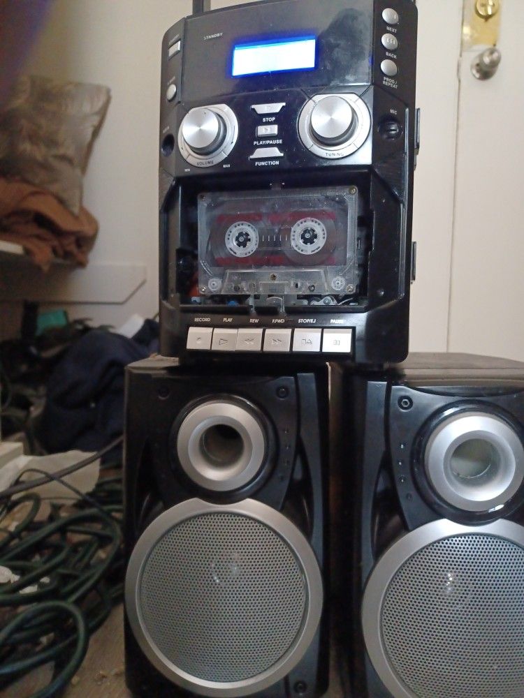 Naxa Audio Shelf System