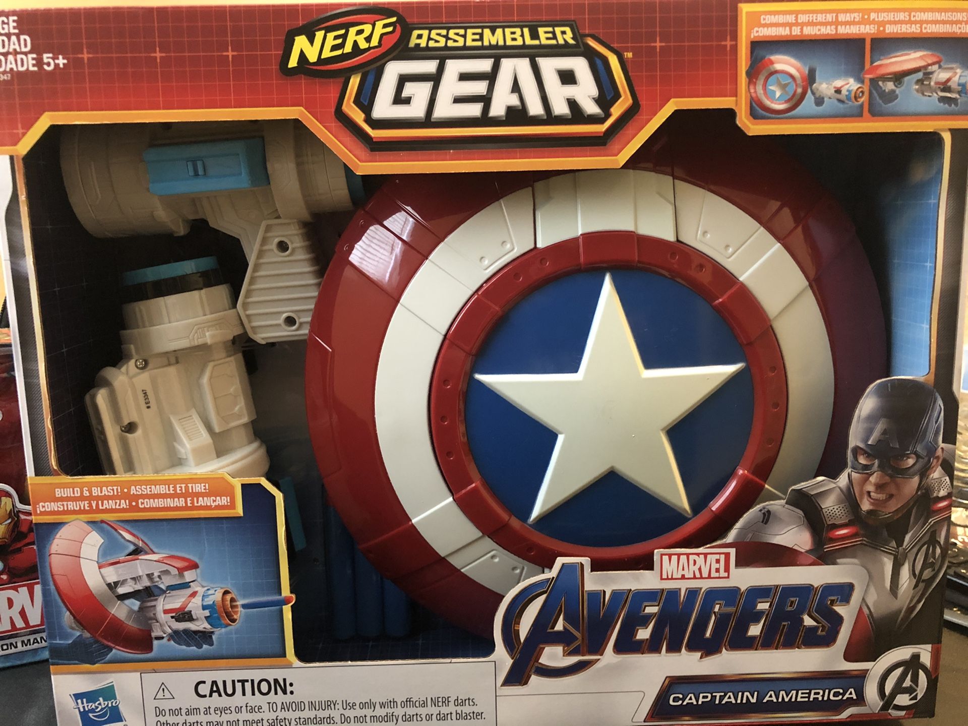 Marvel Avengers Nerf Assembler Gear captain America