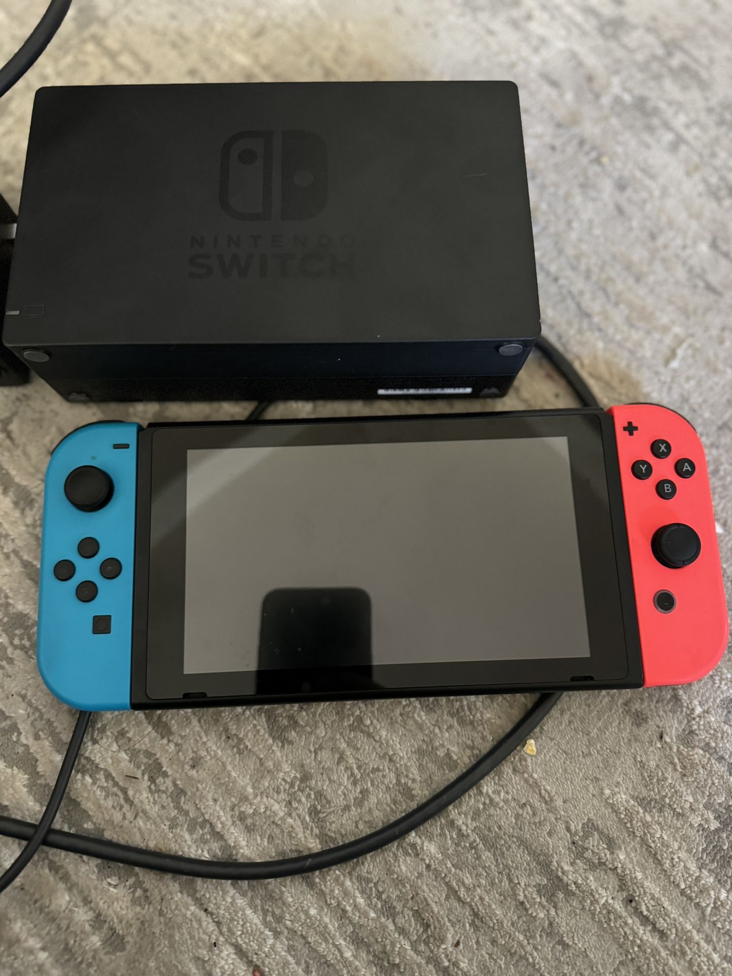 Nintendo Switch 