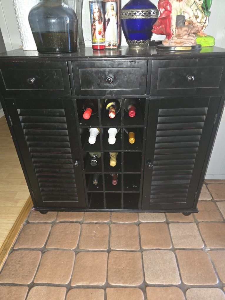 Wine Cabinet And Book Shelf