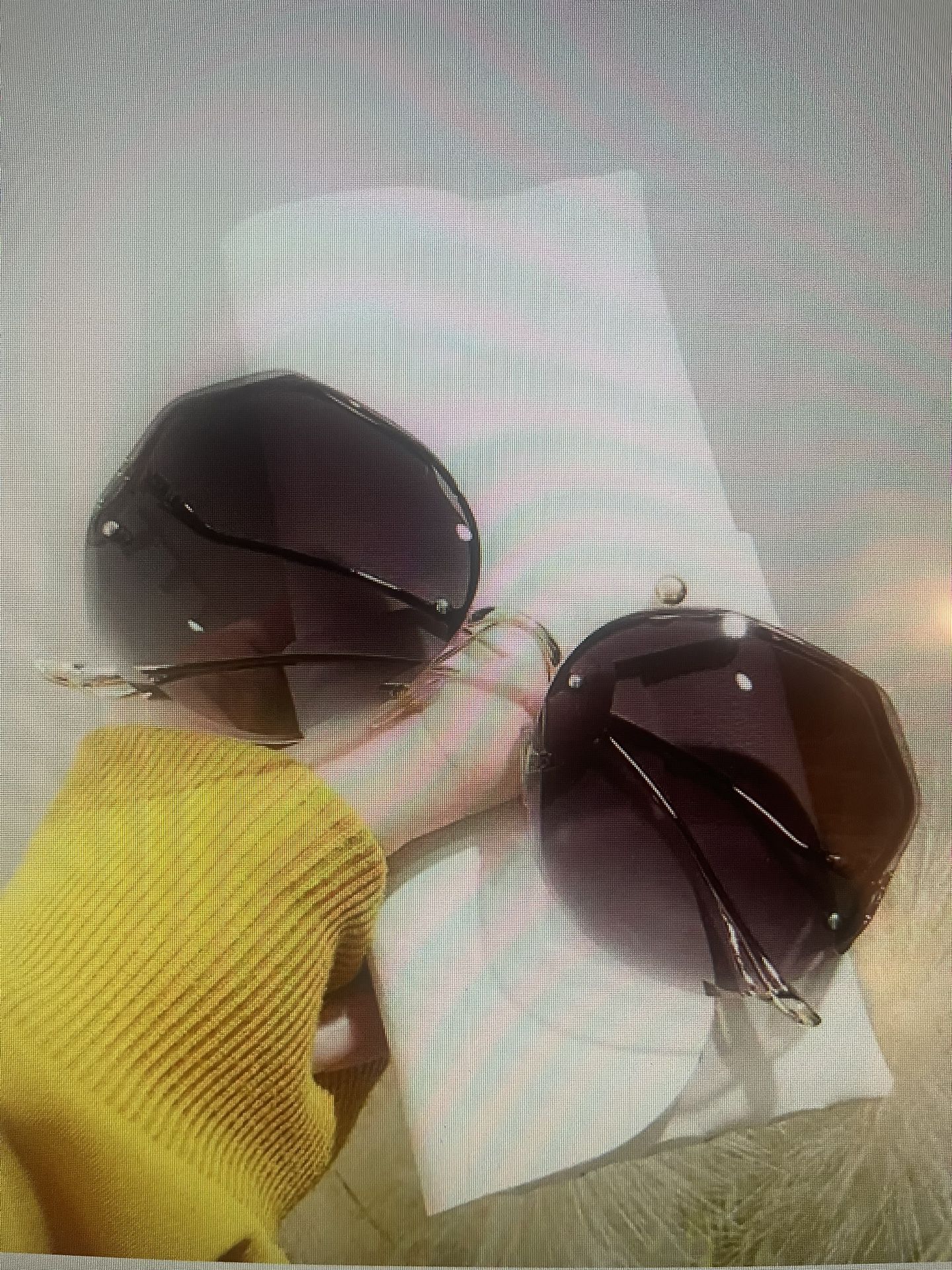 New Female sunglasses, gold/ black