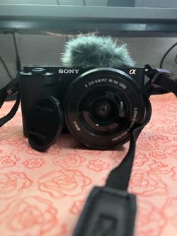 Sony Alpha Mirrorless Camera with 16-50mm Lens