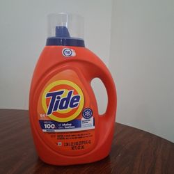 Detergente tide