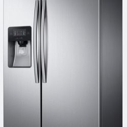 Like New Condition Samsung Refrigerator  w/ Ice Maker