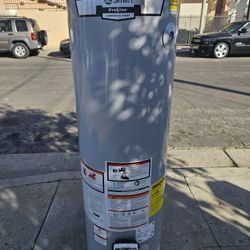 NEW Water Heater 40gal