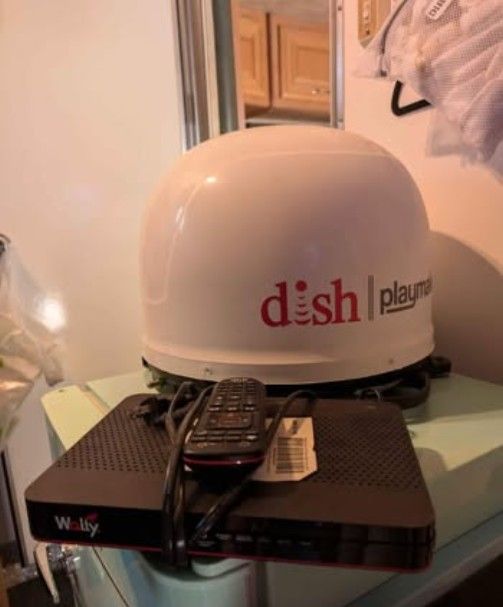 Dish playmaker and receiver