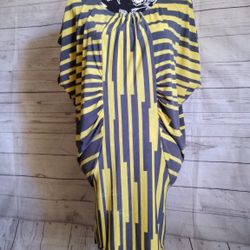 Brand New Beautiful Twenty One Tunic, Size Medium..