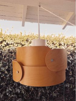 Hanging light fixture