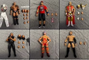 WWE FIGURE  BUNDLE