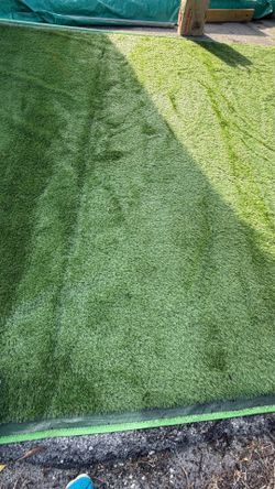 540 SQ. FT. ARTIFICIAL GRASS UNINSTALLED LEFTOVERS - (measures 12’x45’) NO LOW BALLERS!
