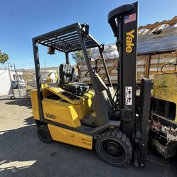 Yale Forklift! 5500 Lb, Sideshift, Pneumatic Tires! 
