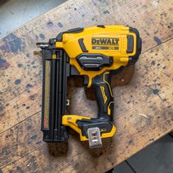 DEWALT
20V XR 18 Gauge Brad Nailer 2nd Gen (dcn210