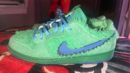 Greatful Dead’s Nike Shoes 