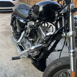 2017 Harley Davidson 1200 Custom