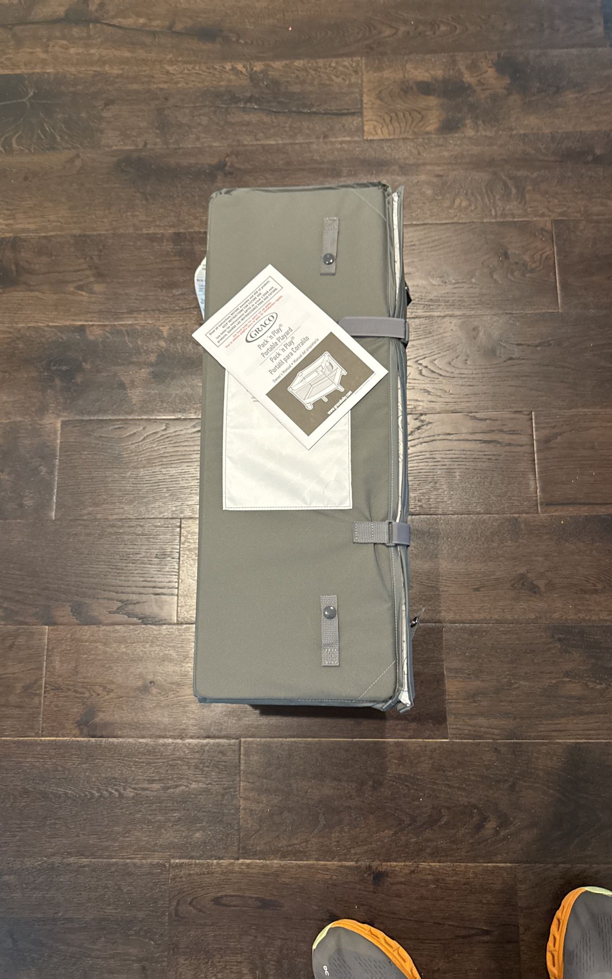 Graco Pack ‘N Play Portable Playard- Like New