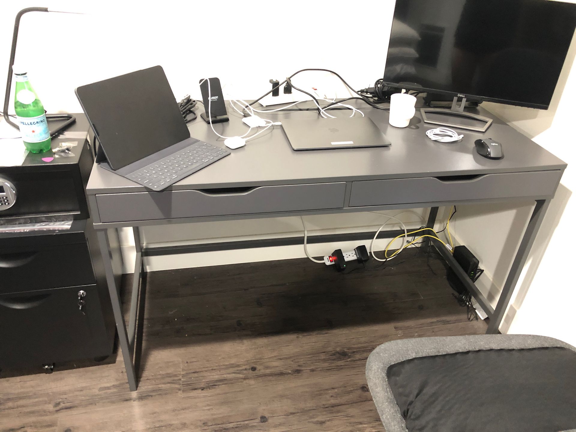 Home office desk and chair - almost sold. Don’t contact :)