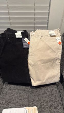 Two Pairs Of GAP Corduroy Pants Relaxed Straight Size 34/32