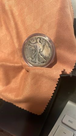 1935 Walking Liberty Hal Dollar 
