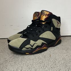 DS JORDAN 7 BLACK OLIVE SIZE 11.5