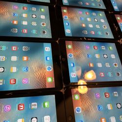 Mini iPad 2   1x60 Dll  O 2x100   Sin Cargador   Están cargadas Y Listas Para Probarse  En Garland  Tel (contact info removed)