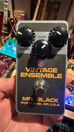 Mr Black Vintage Ensemble chorus pedal
