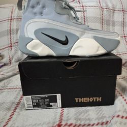 Nike 