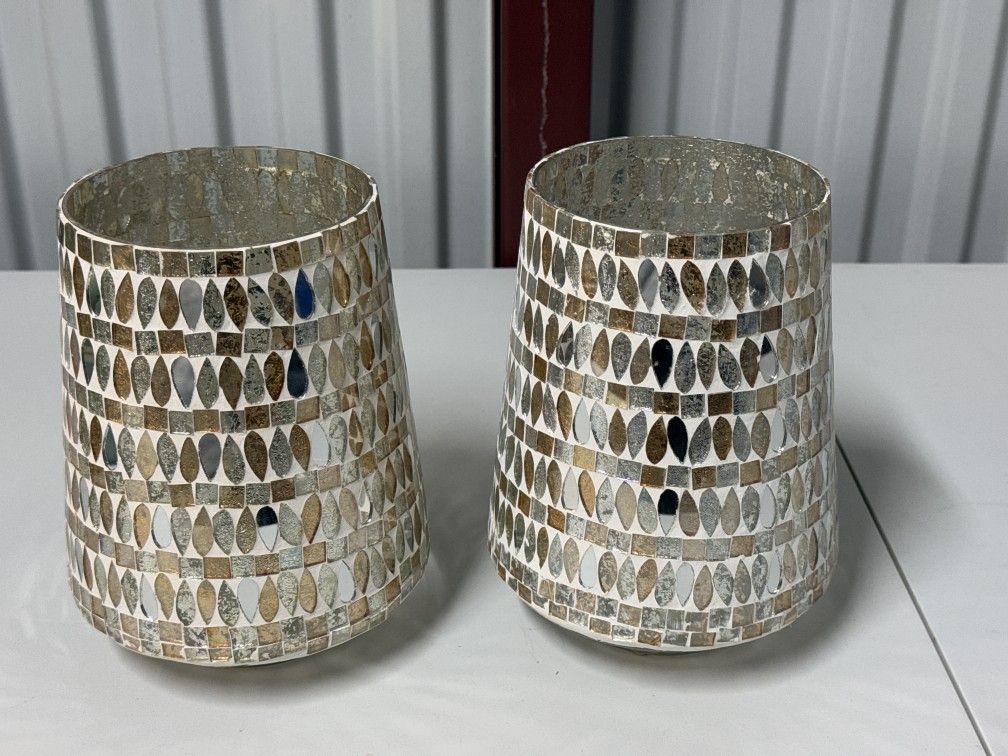 2 Decorative Candle Holders