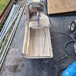 elwctric tile cutter