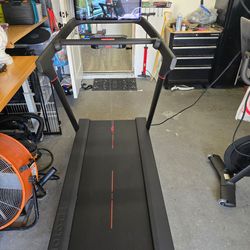 Peloton Tread