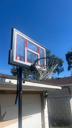 Basketball rim