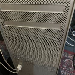 Apple/Mac Pro Quad Core intel Xeon 2.26 GHz