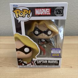 NEW Limited Edition Funko Pop Captain Marvel Bobblehead #1263 / Summer Convention 