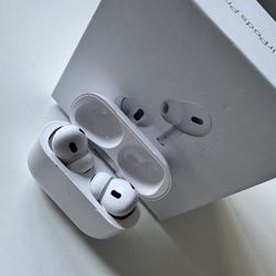 NEW Apple AirPods Pro 2 