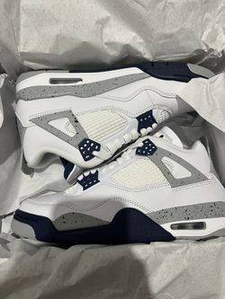 Jordan 4 Midnight Navy Size 7.5 (Brand New)