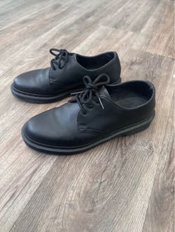 DOC MARTEN A1461 SMOOTH LEATHER OXFORD SHOES